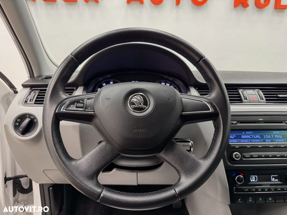 Skoda RAPID 1.2 TSI Ambition - 22