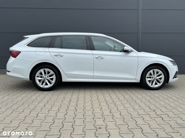 Skoda Octavia 2.0 TDI Style DSG - 8