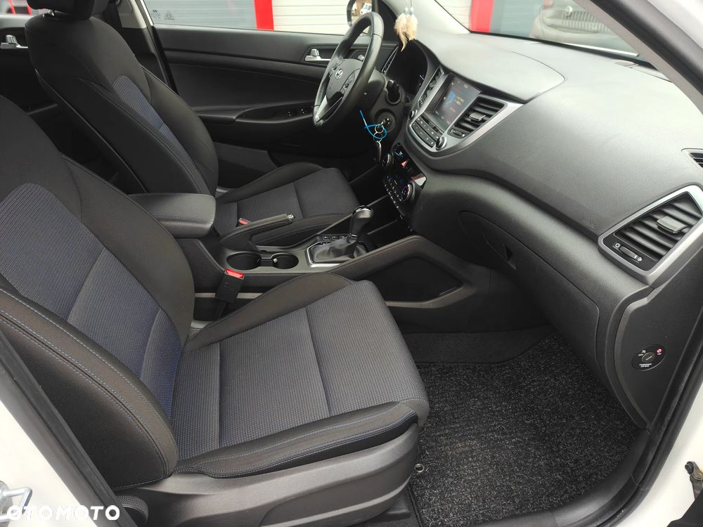 Hyundai Tucson blue 1.7 CRDi 2WD DCT Premium - 21