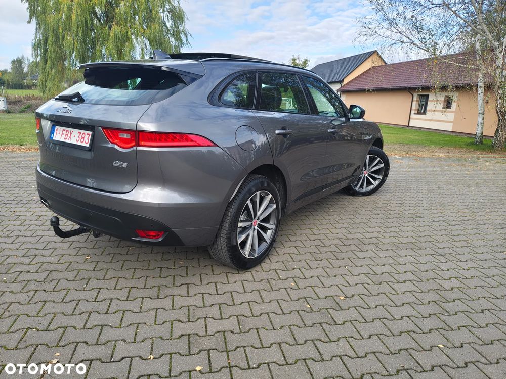 Jaguar F-Pace - 21