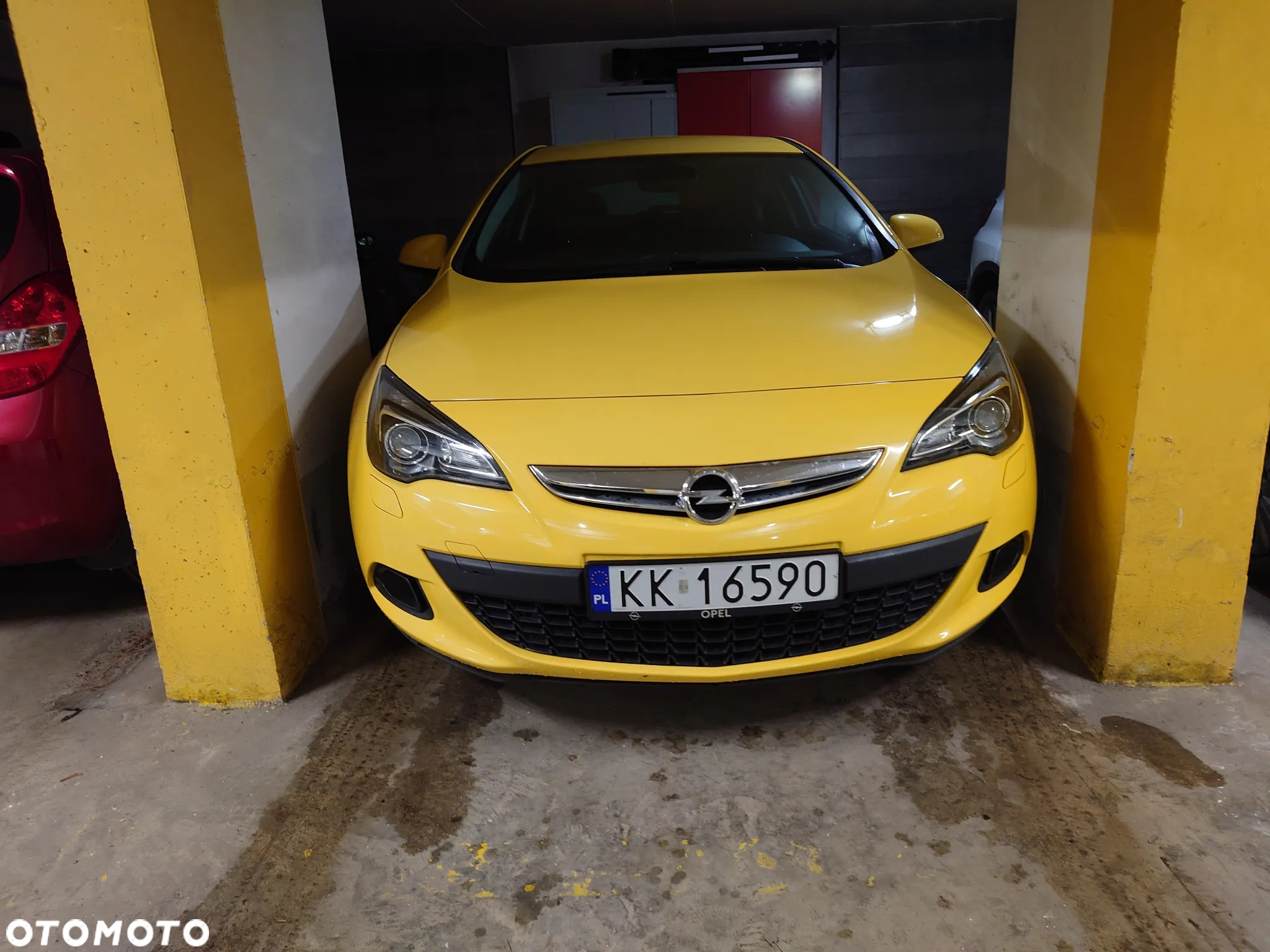 Opel Astra GTC 1.6 Turbo Edition - 28
