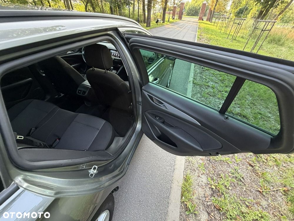 Opel Insignia - 26