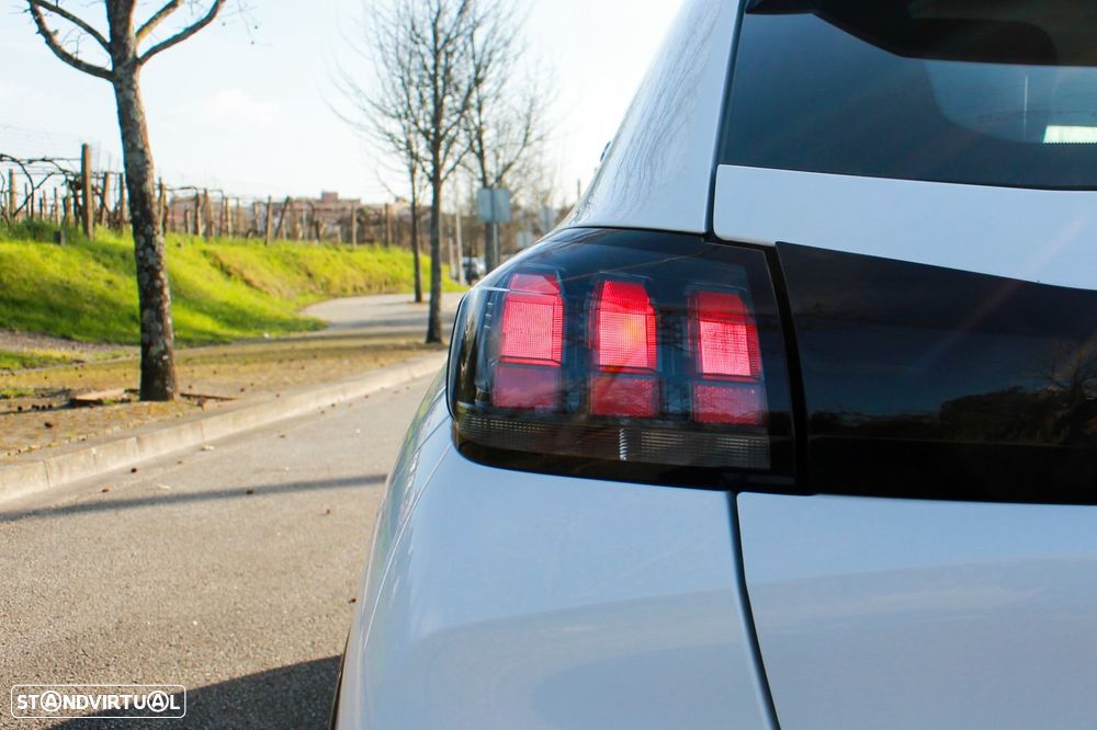 Peugeot e-208 50 kWh Active Pack - 21