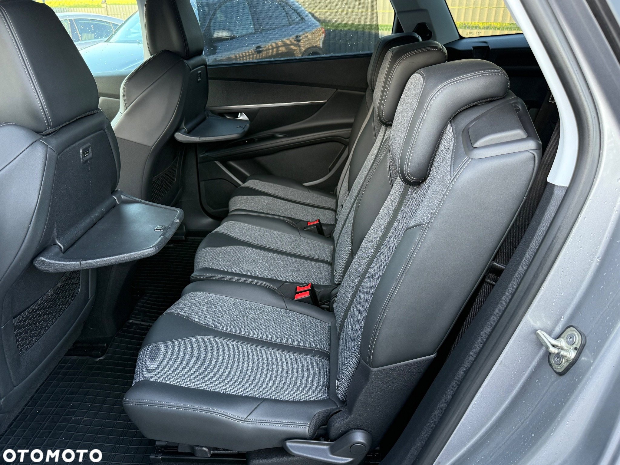 Peugeot 5008 - 9