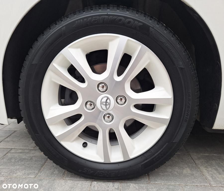 Toyota Aygo x-play - 22