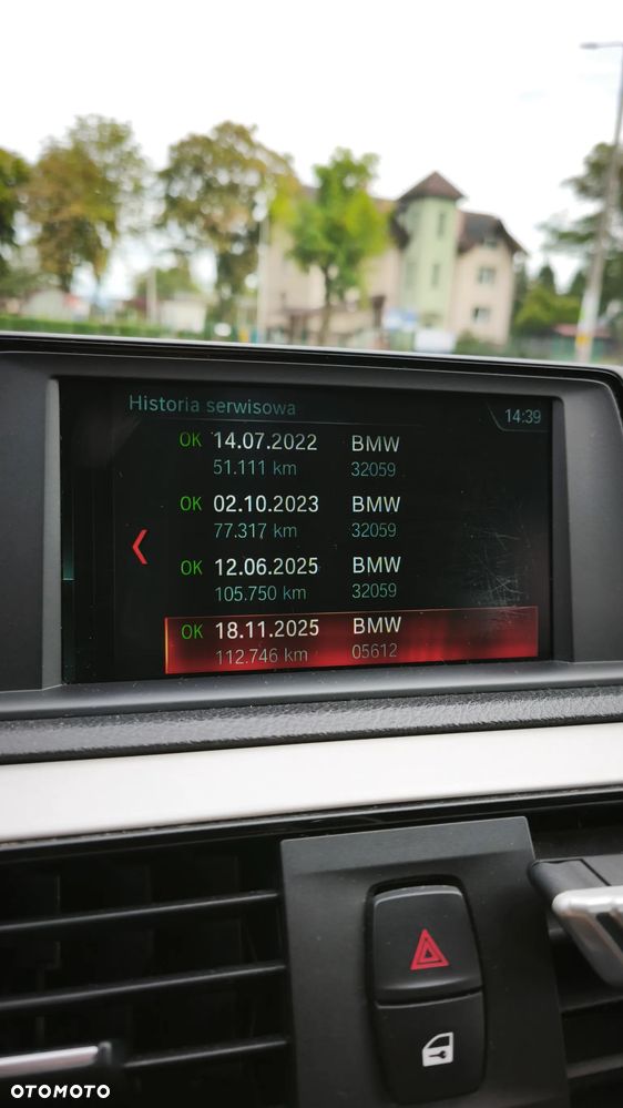 BMW Seria 1 - 25