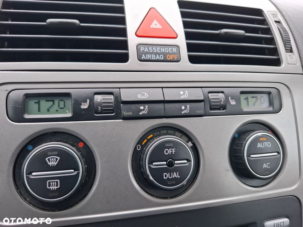 Volkswagen Touran 1.6 Freestyle - 28