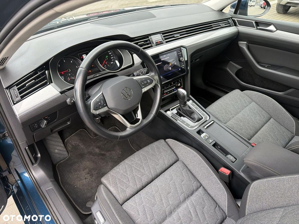 Volkswagen Passat Variant - 25