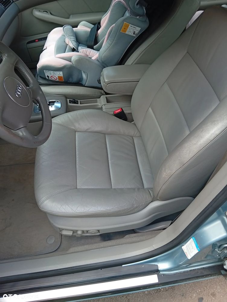 Audi A6 Limousine 2.4 Multitronic - 9
