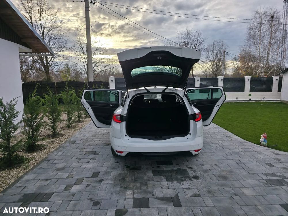 Renault Megane ENERGY dCi 110 ECO2 PLAY - 30