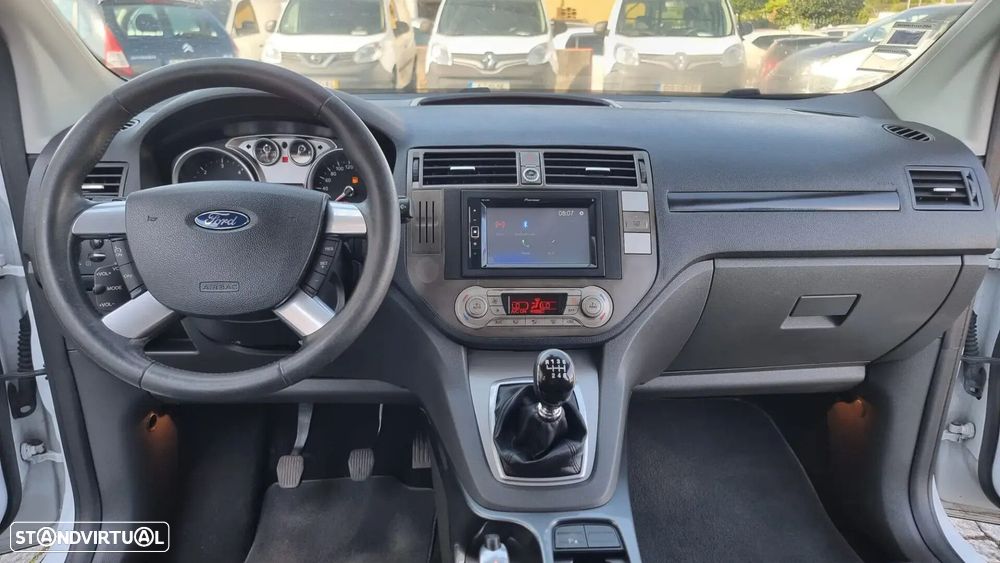 Ford Kuga - 11
