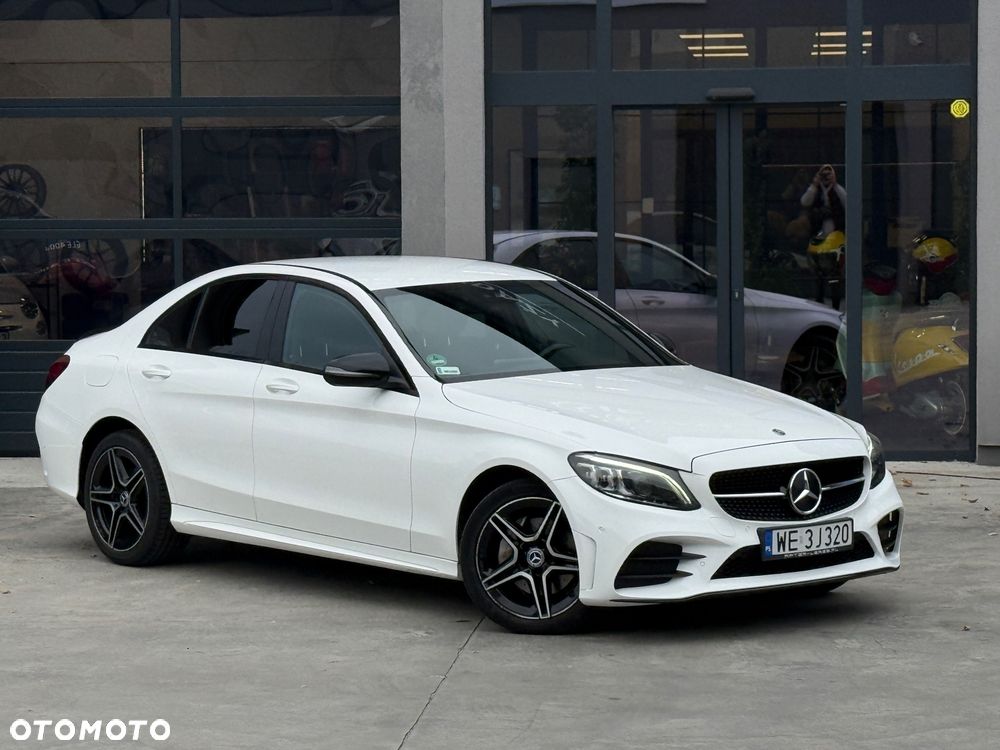 Mercedes-Benz C-Class 2020 photo 2