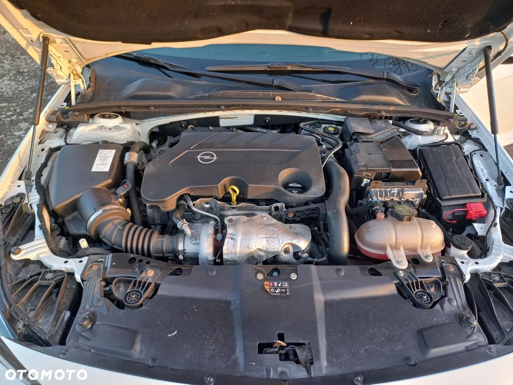 Opel Insignia - 23