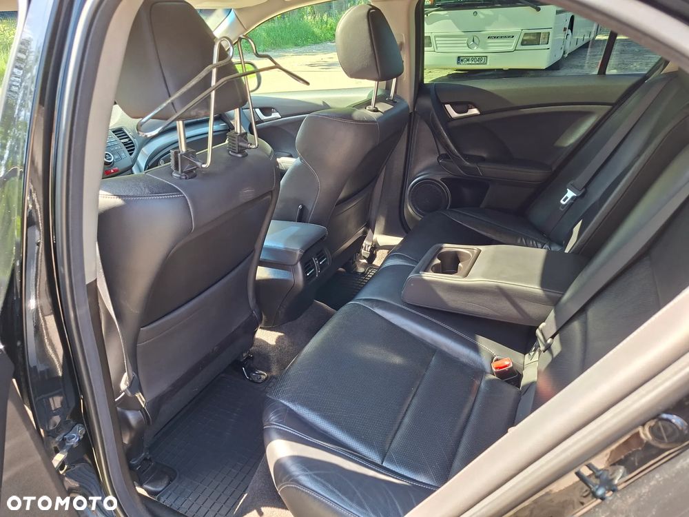 Honda Accord 2.0 Executive - 10