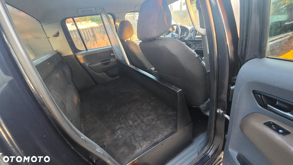 Volkswagen Amarok - 23