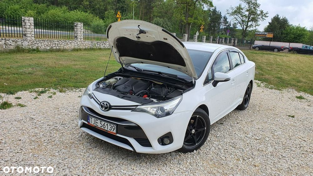Toyota Avensis - 32