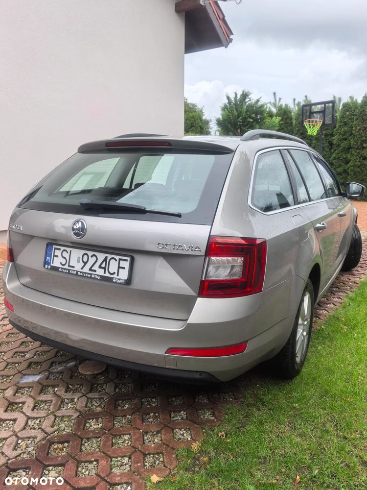 Skoda Octavia 1.2 TSI Ambiente - 2