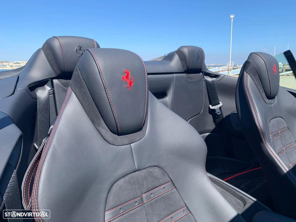 Ferrari Roma Spider - 29