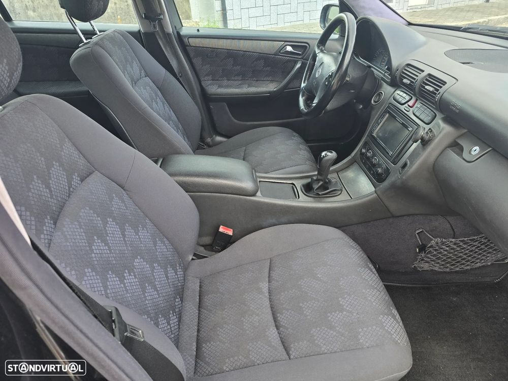 Mercedes-Benz C 220 - 7