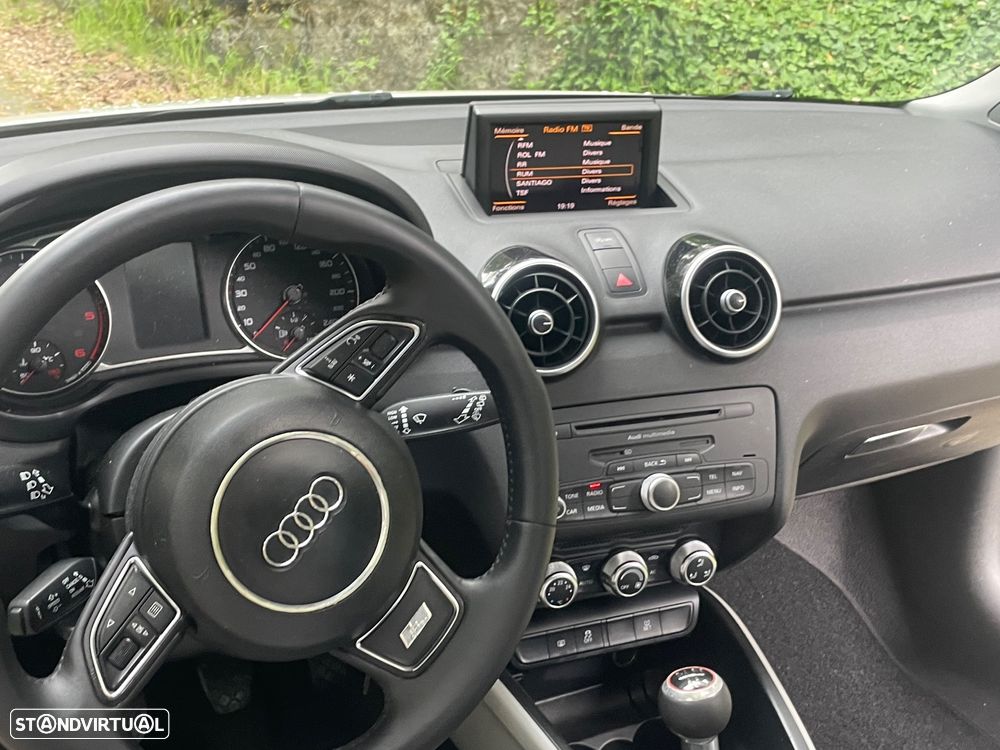 Audi A1 1.6 TDI S-line 99g - 6