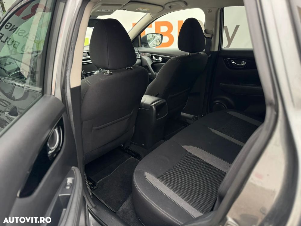 Nissan Qashqai 1.3 DIG-T ACENTA - 32