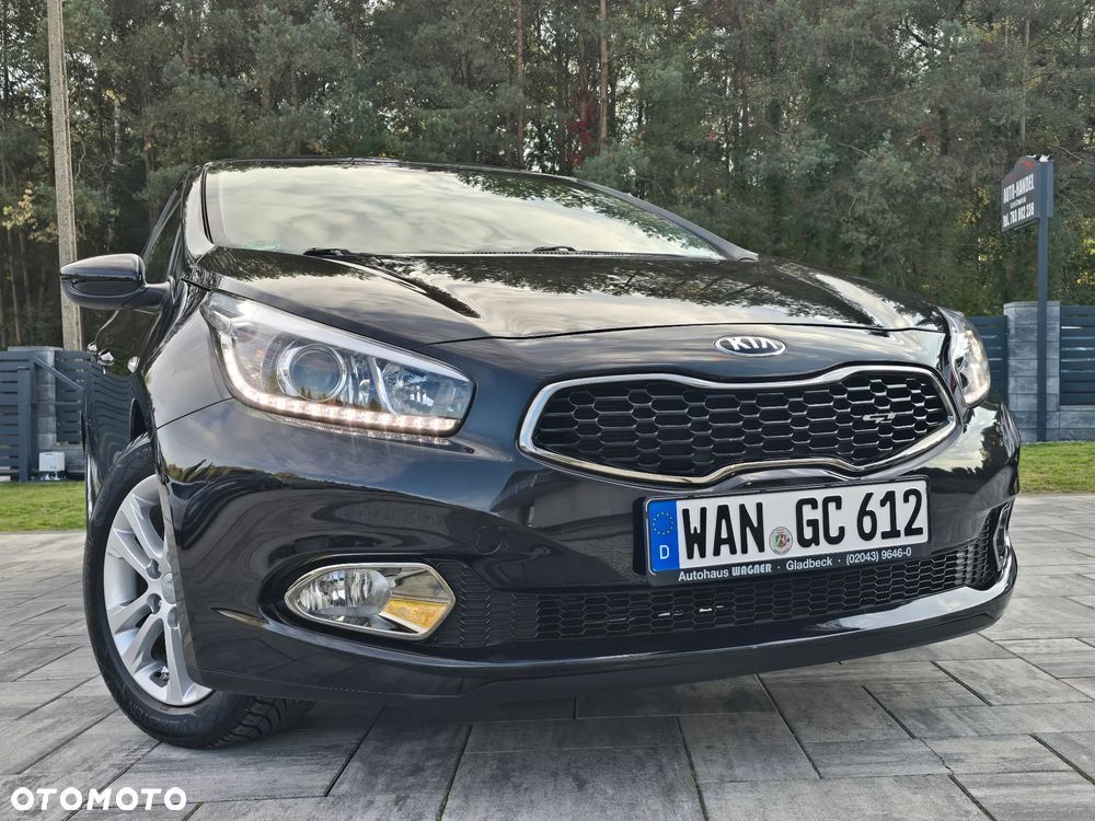 Kia Ceed 1.4 CVVT Dream Team Edition - 3