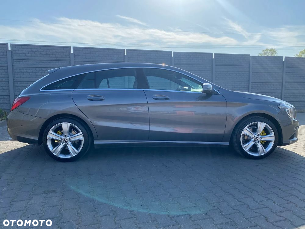 Mercedes-Benz CLA Shooting Brake 180 7G-DCT - 10