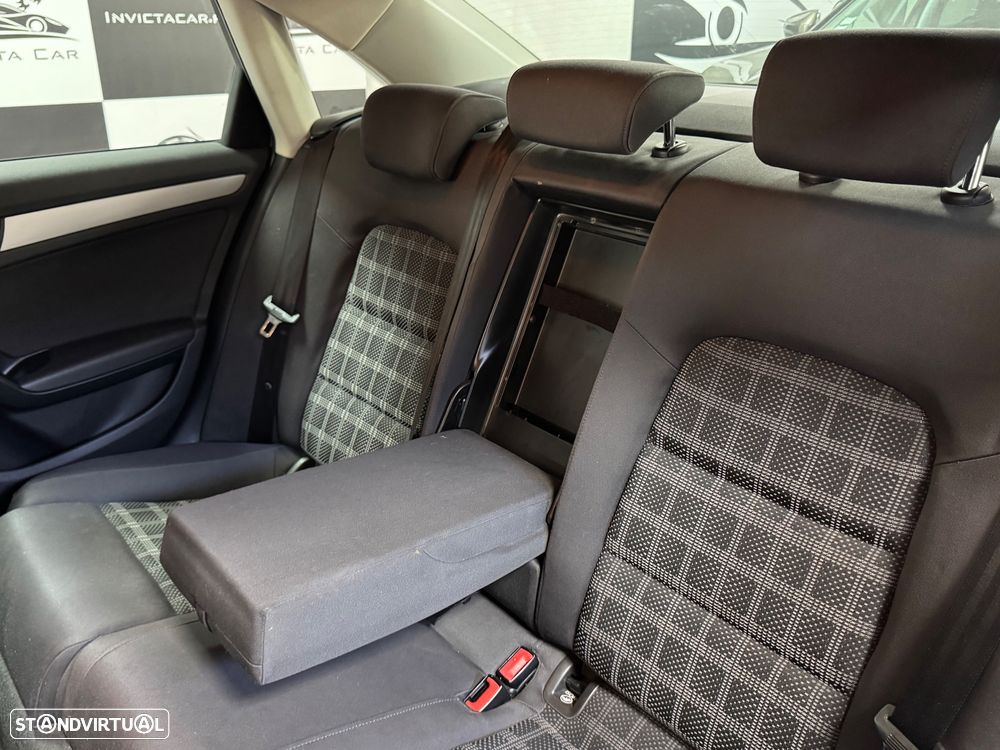 Audi A4 2.0 TDI exclusive - 38