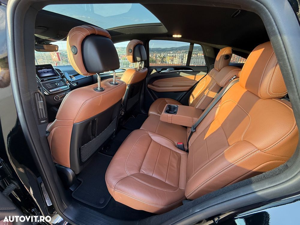 Mercedes-Benz GLE - 10