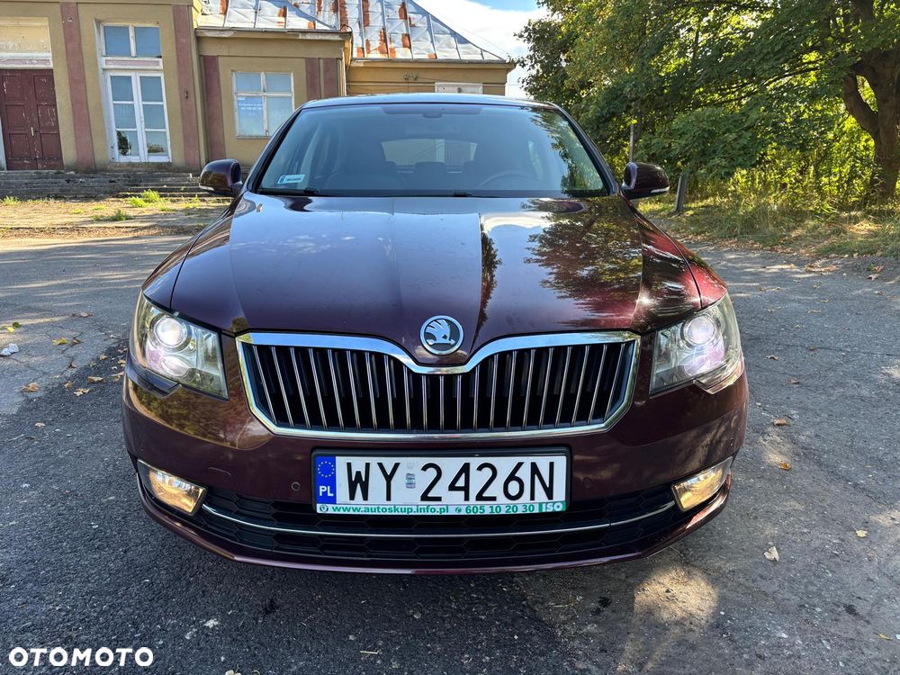 Skoda Superb 2.0 TDI 4x4 Platinum DSG - 6