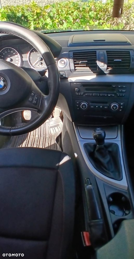 BMW 1M - 8