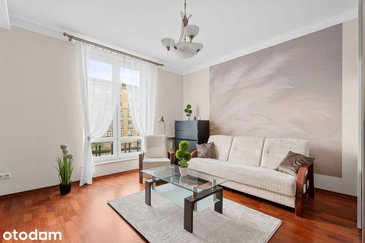 Mieszkanie tuż przy Pl. Konstytucji | 38.78m2 |