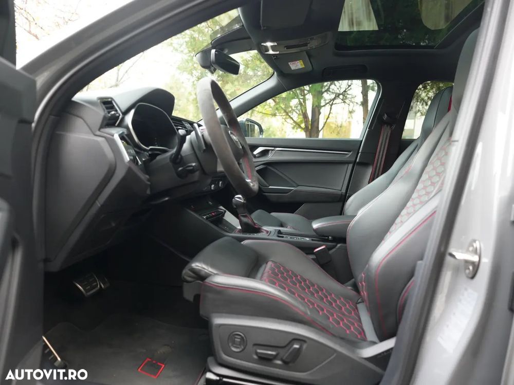 Audi RS Q3 RSQ3 2.5 TFSI quattro S tronic - 10