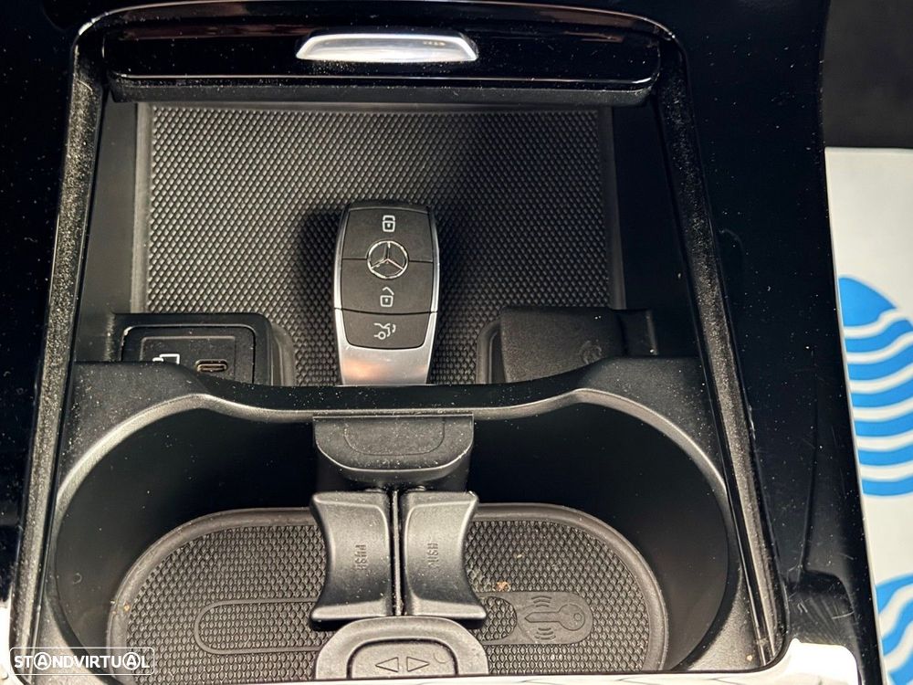 Mercedes-Benz A 250 - 35