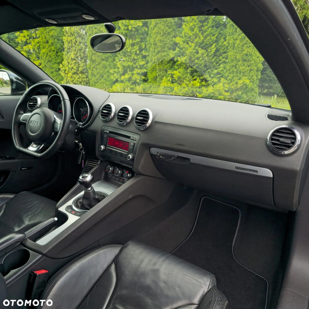 Audi TT Coupé 3.2 Quattro - 29
