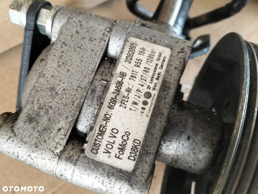 Volvo 2.4 d5 pompa wspomagania 31202095 - 4