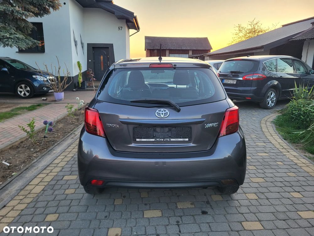 Toyota Yaris 1.33 Premium - 22