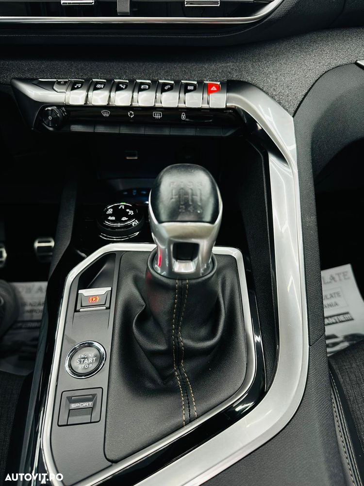 Peugeot 3008 1.5 BlueHDI S&S GT-Line - 26