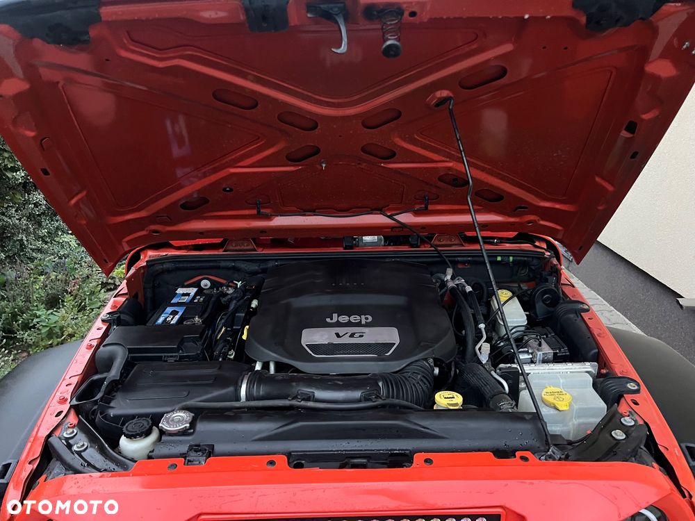 Jeep Wrangler - 10