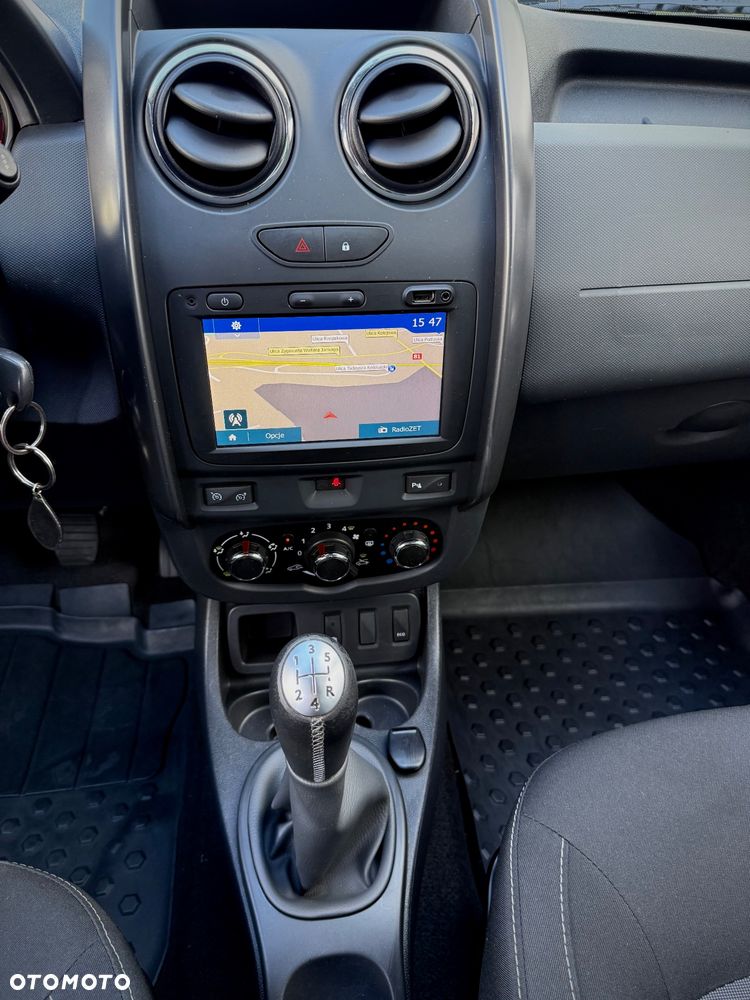 Dacia Duster 1.6 SCe Laureate S&S - 13