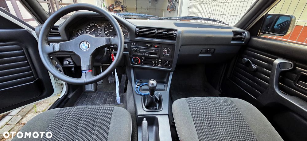 BMW Seria 3 316i - 13