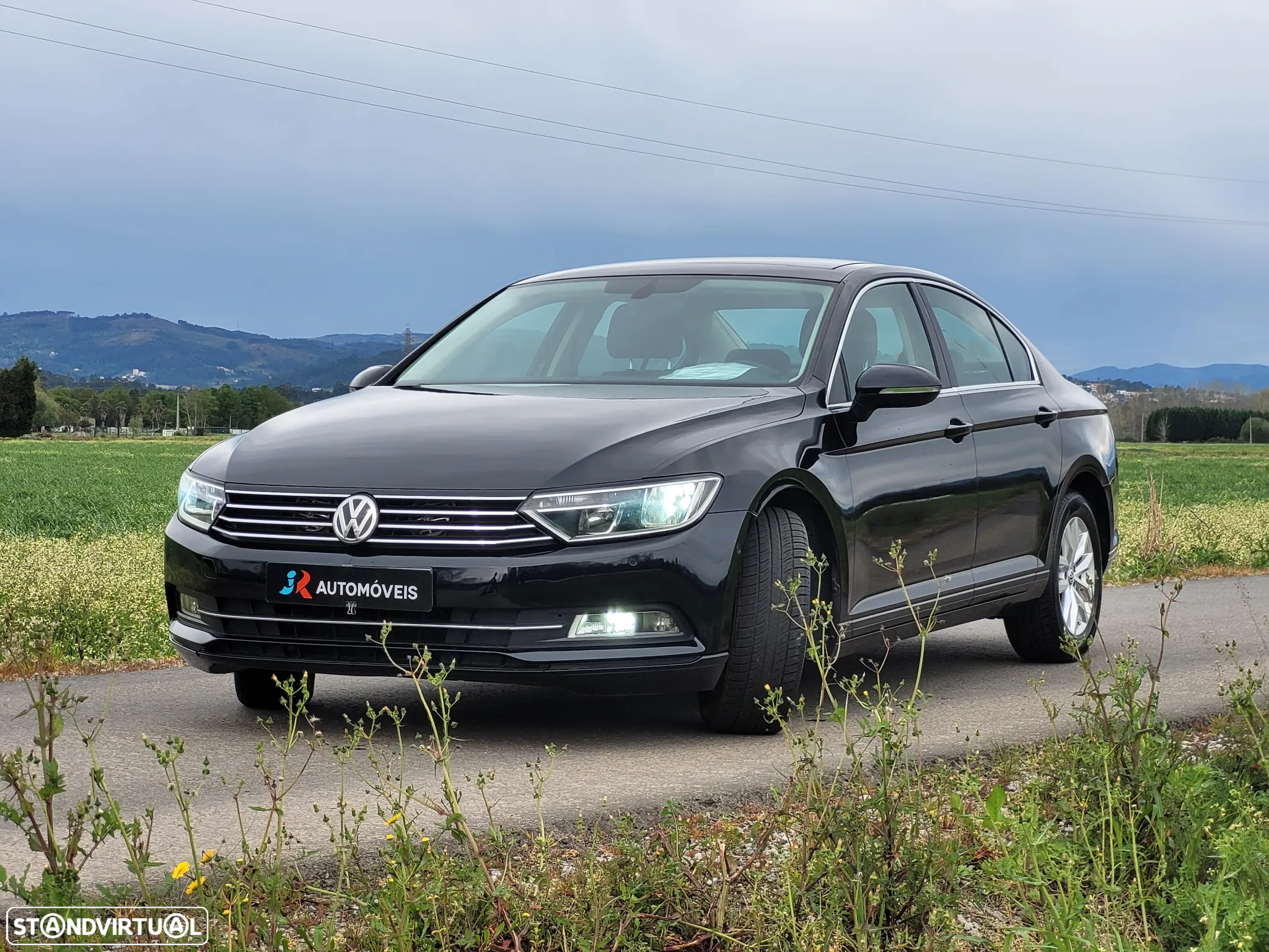 VW Passat 1.6 TDI Highline DSG - 4