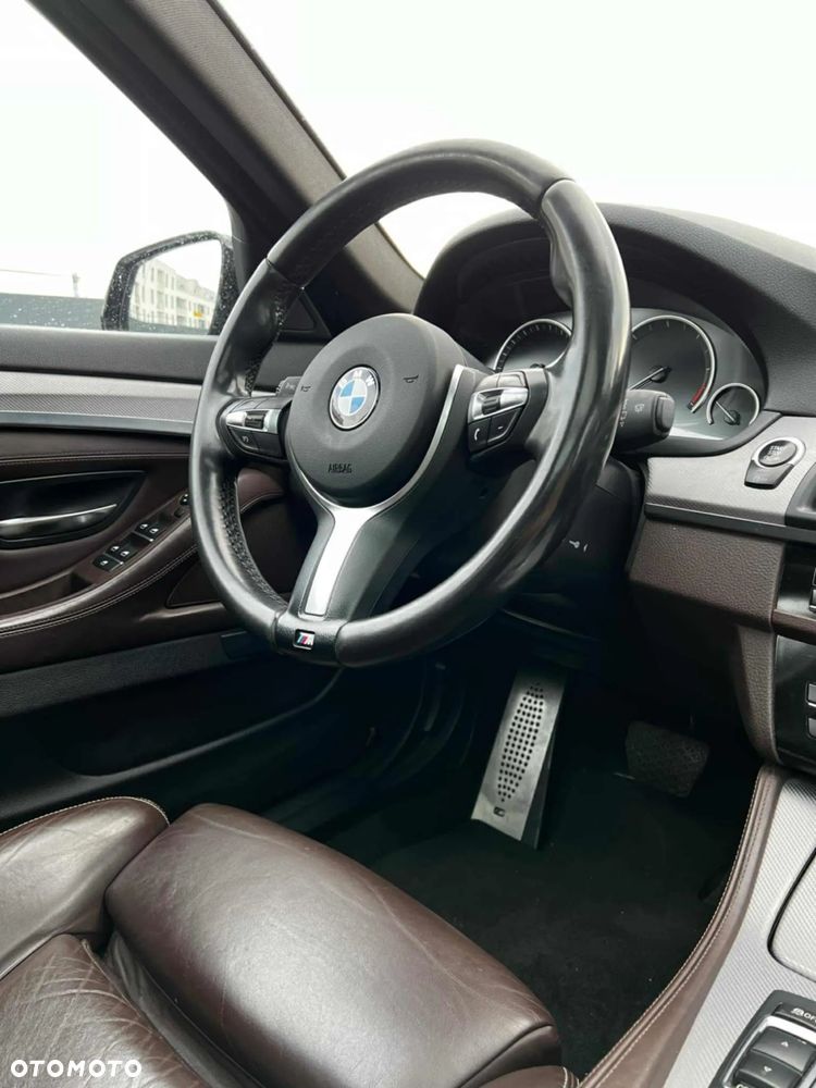 BMW Seria 5 520d xDrive Luxury Line - 9