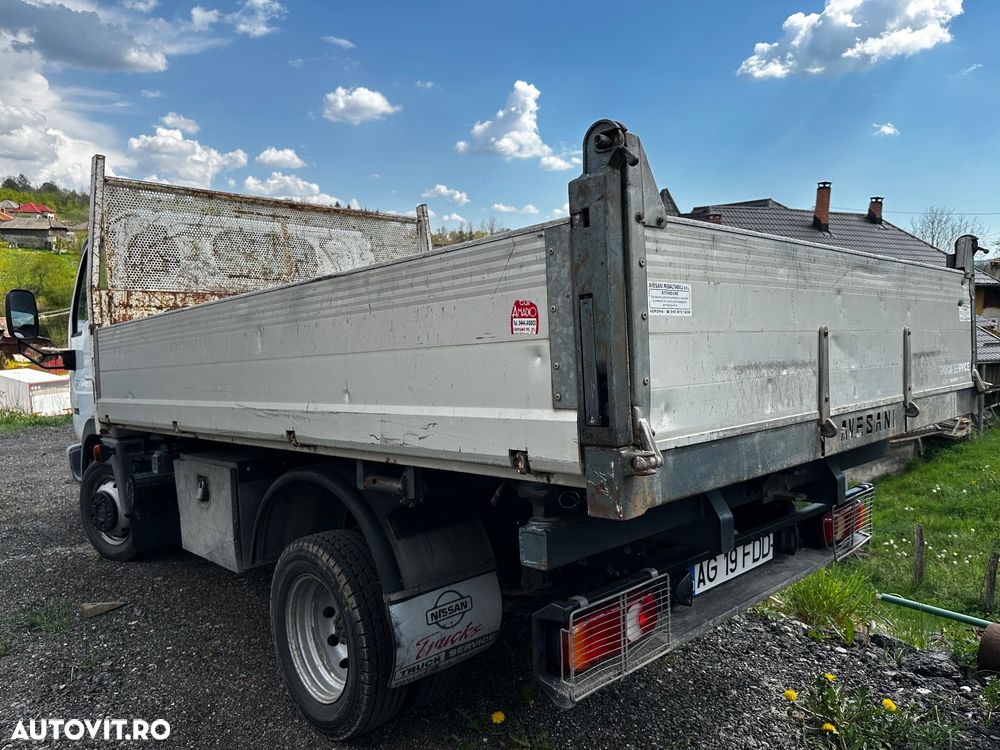 Nissan Cabstar - 4