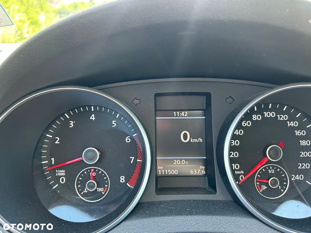 Volkswagen Golf - 22