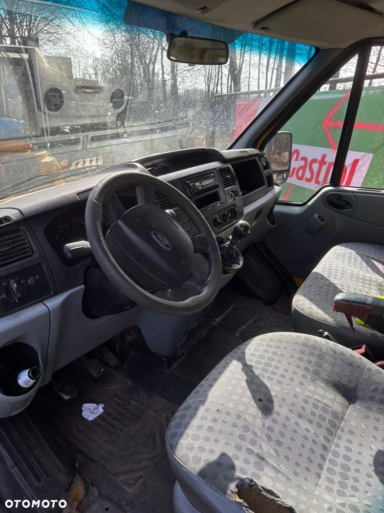 Ford Transit - 8