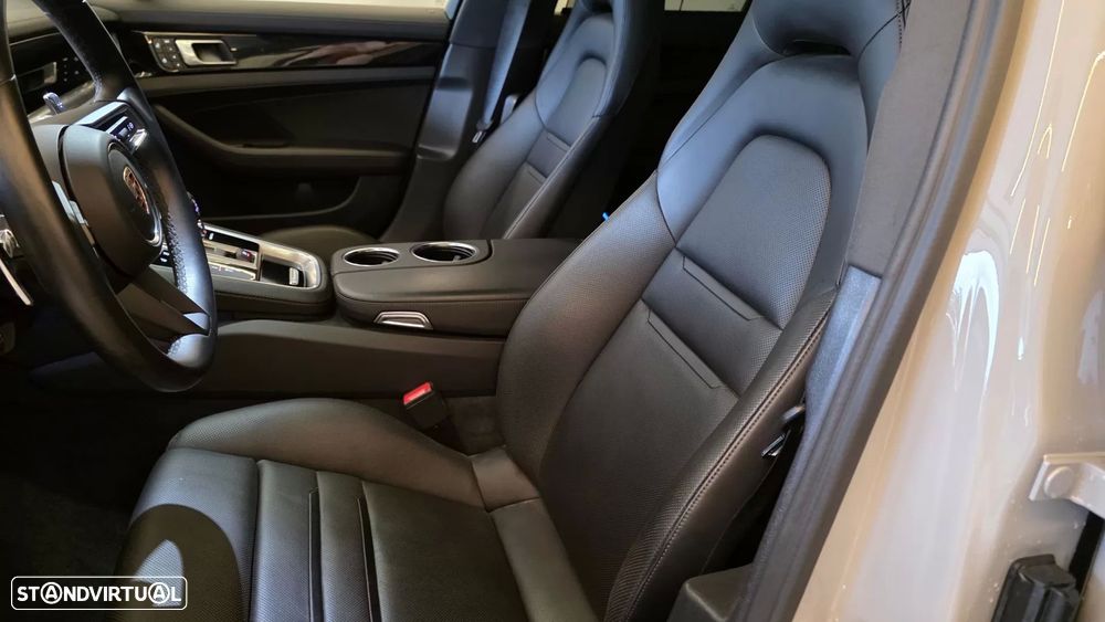 Porsche Panamera Sport Turismo 4S E-Hybrid - 42