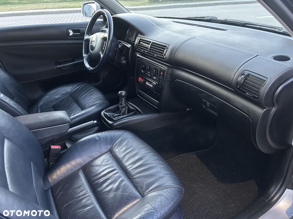 Volkswagen Passat - 5