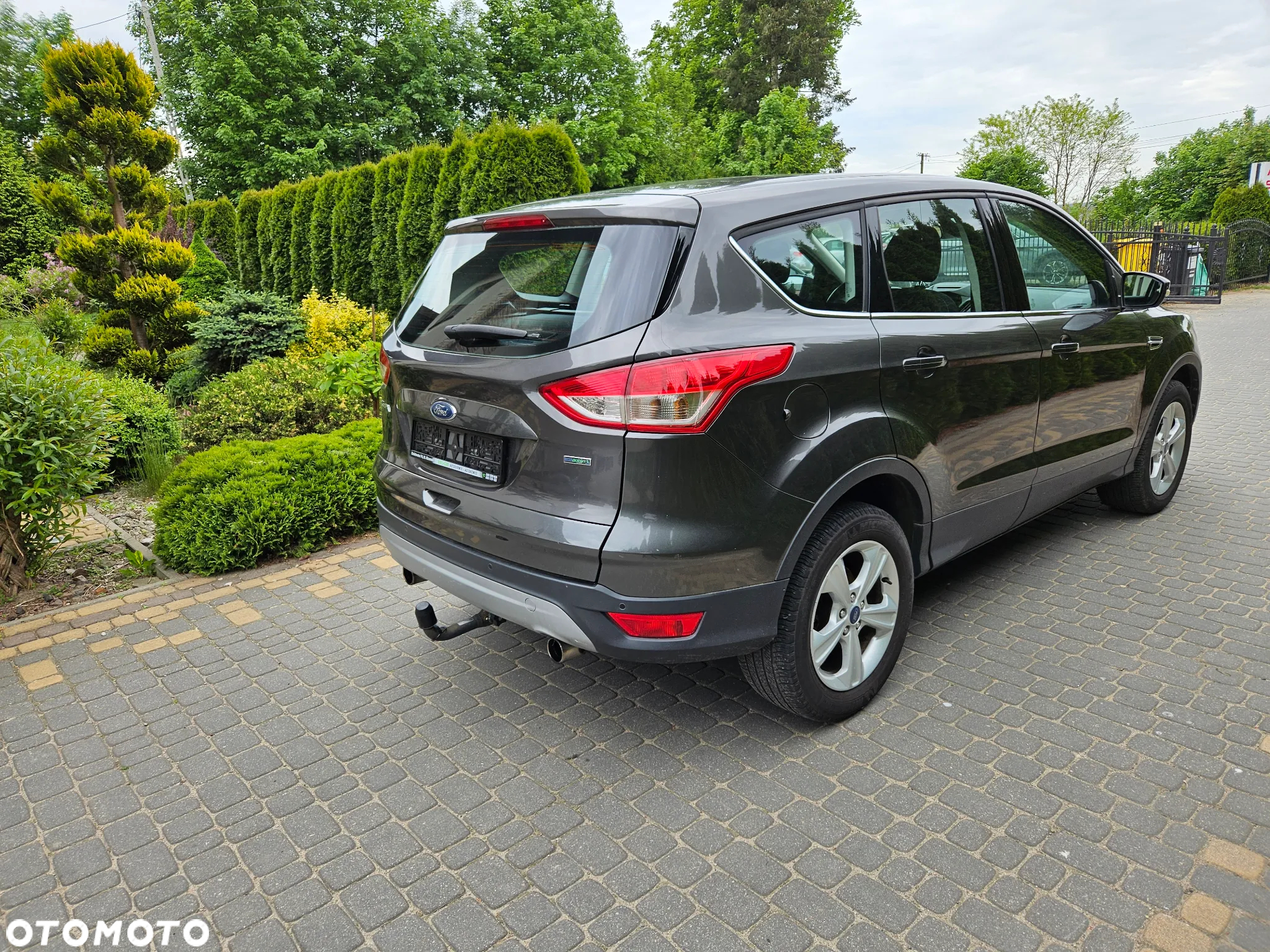 Ford Kuga 1.5 EcoBoost 2x4 Business Edition - 3