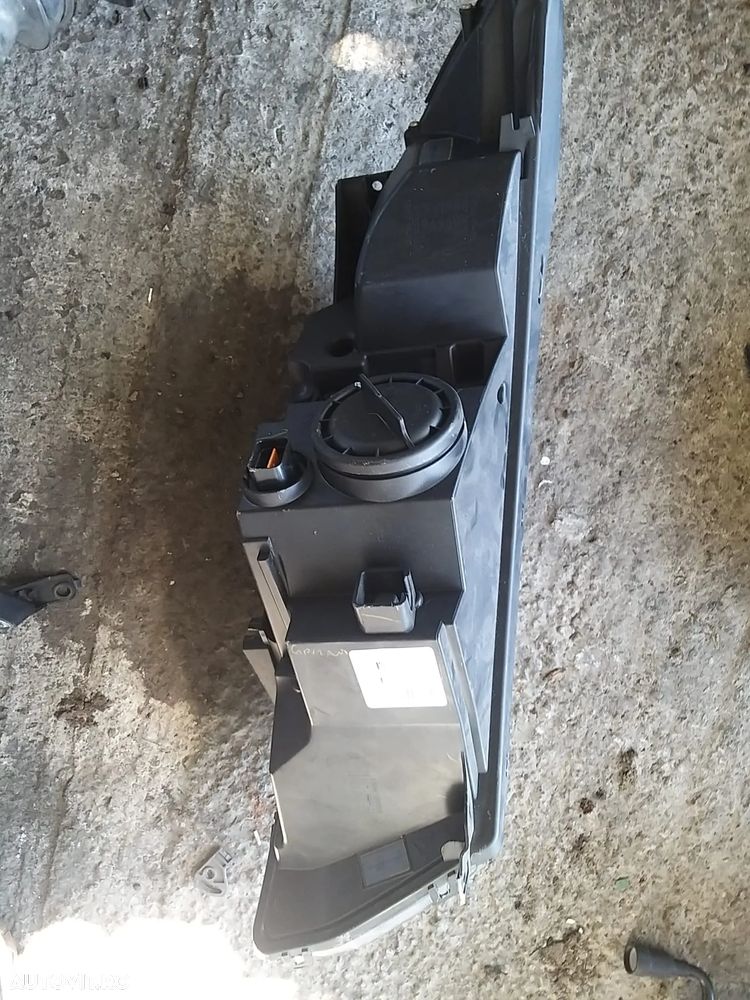 Far Stanga cu Led pentru Chevrolet Volt an 2011-2015 cod: 22769170 - 2